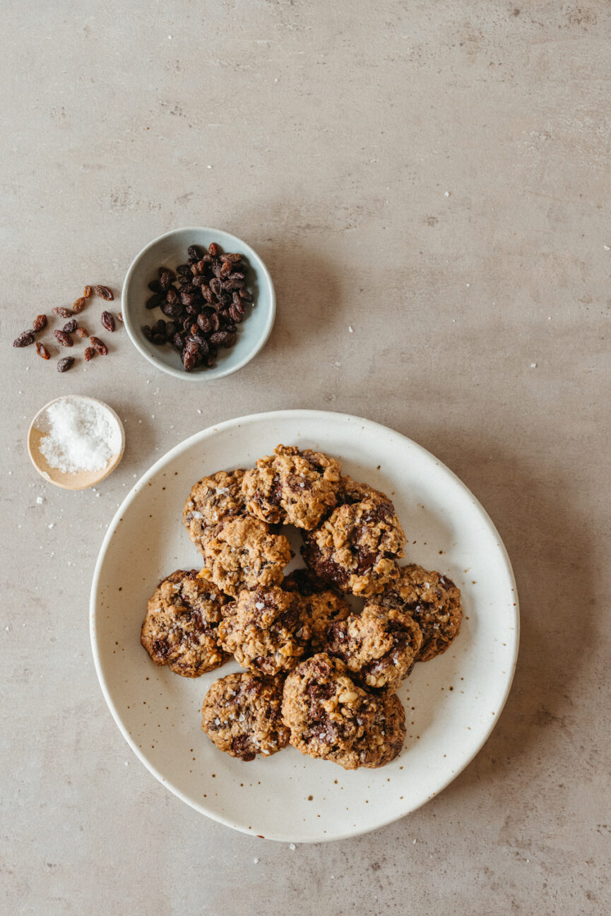 Healthy Oatmeal Cookies with Coconut, Raisins, and Dark Chocolate
