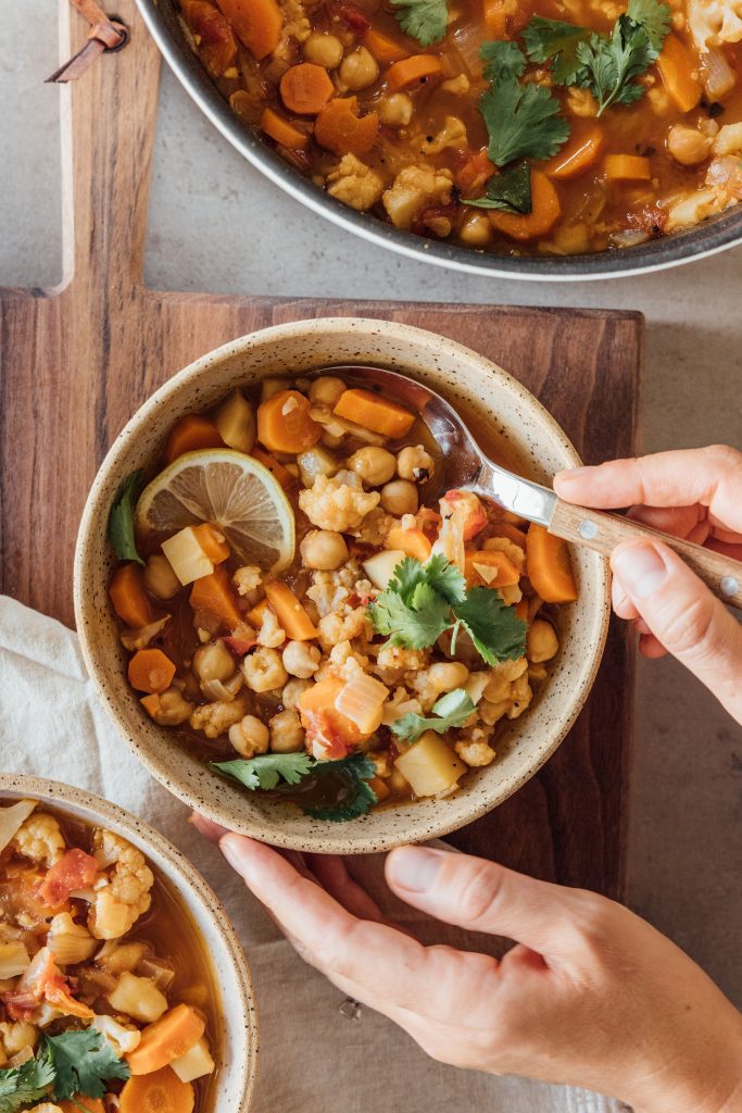 One-Pot Vegetarian Moroccan Stew_easy winter recipes
